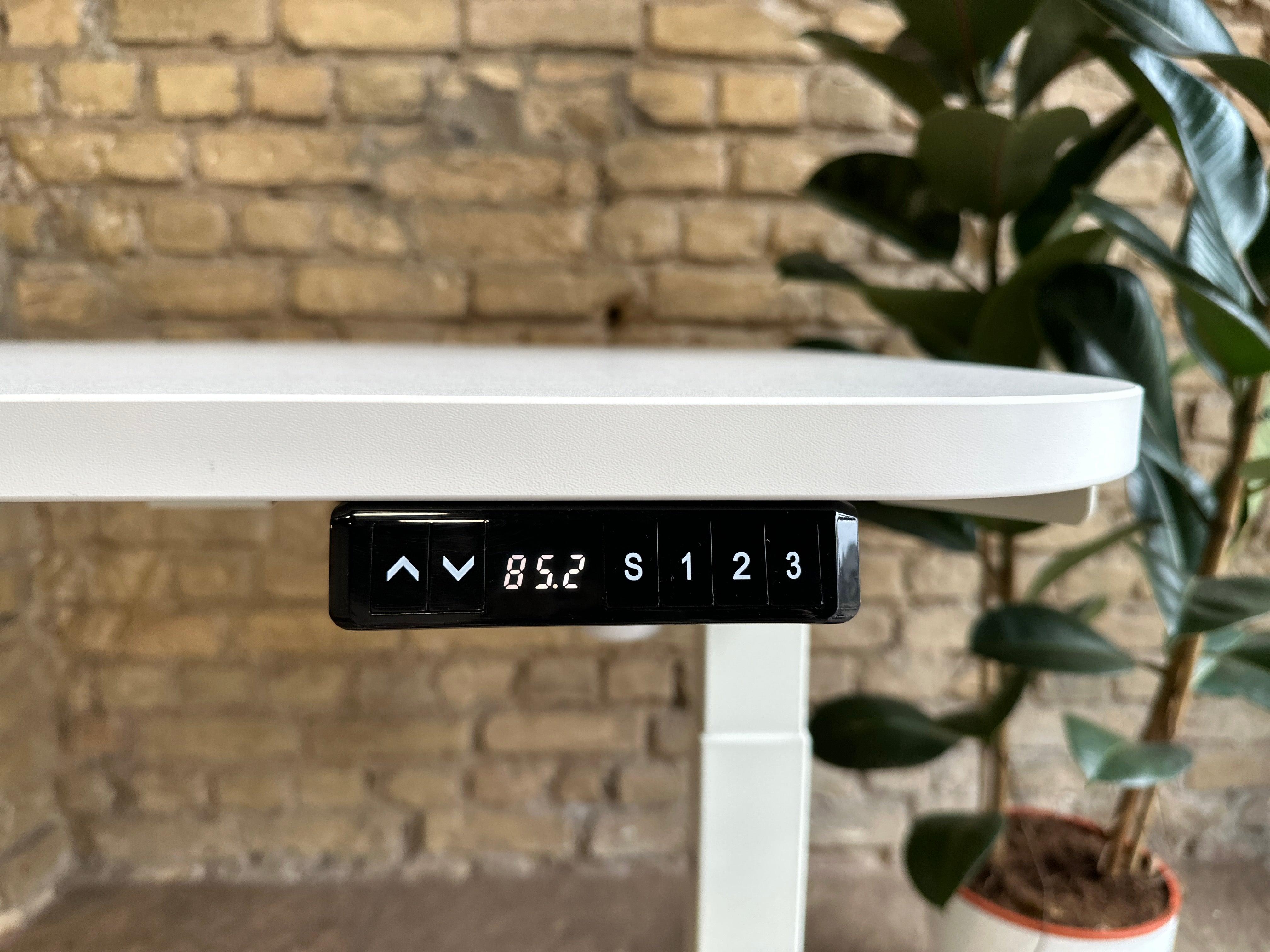Elektriski augstumā regulējams galds Flexx Line - Ergostock