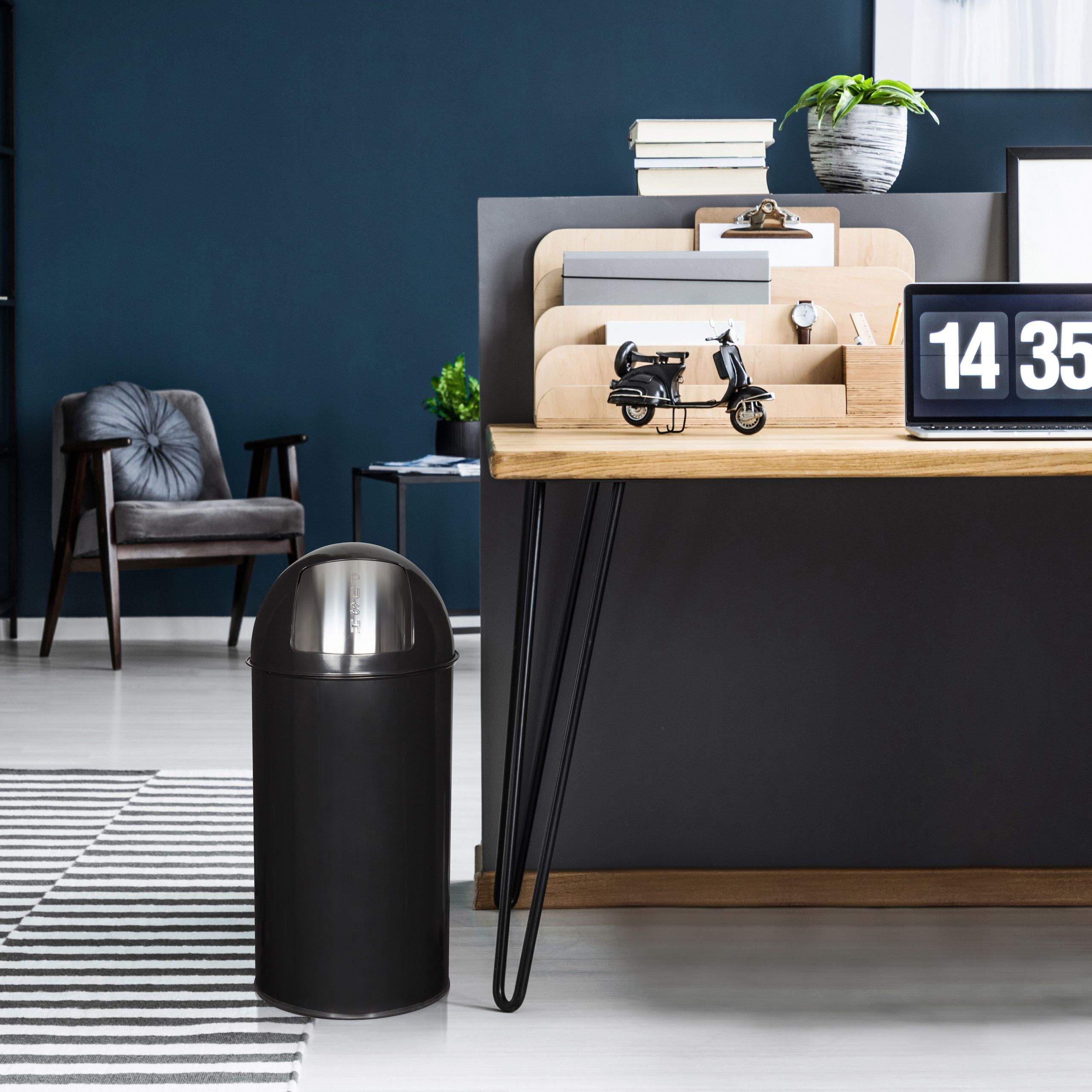 Šiukšlių dėžė PUSH Black 35 L