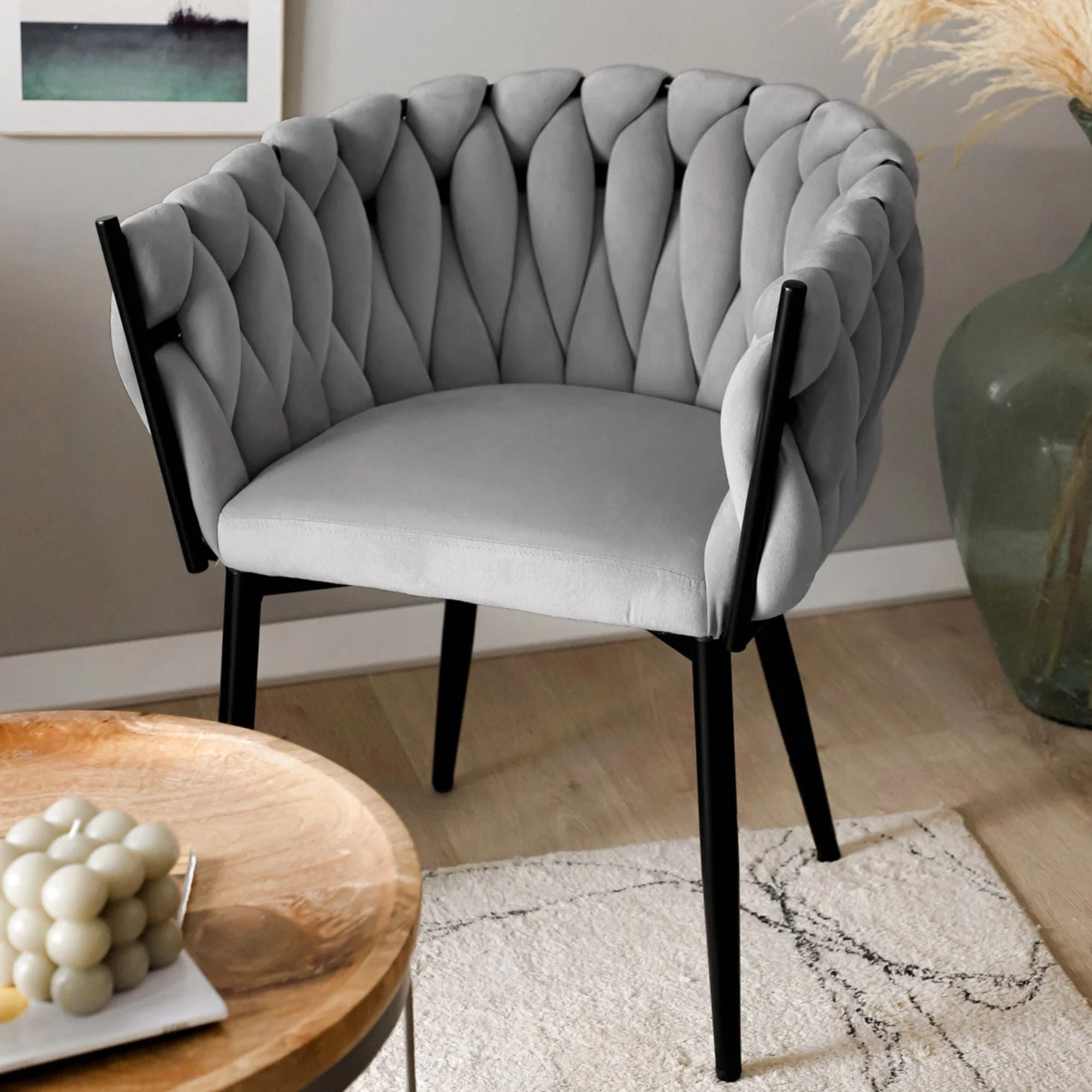 PRINSSI pilka aksominė kėdė