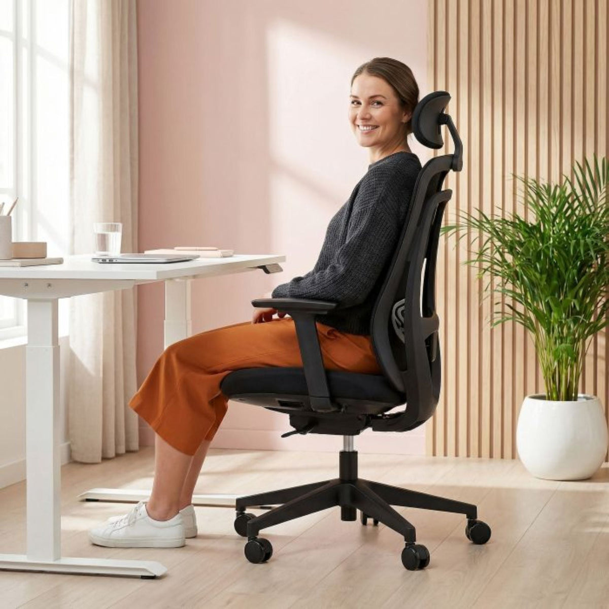 Biuro kėdė VIVADAPT GEN2, juoda