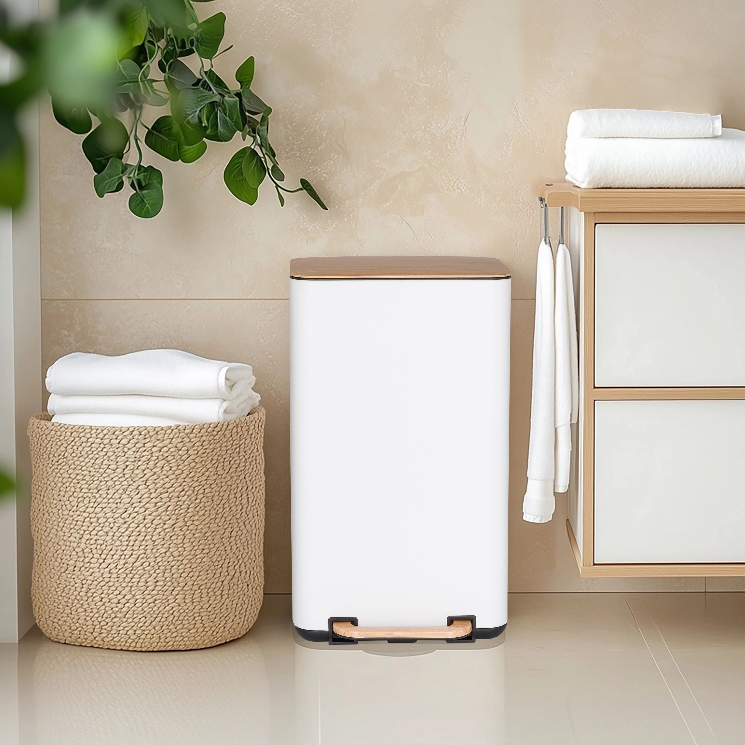 Šiukšliadėžė CLEAN NATURA White 30 L