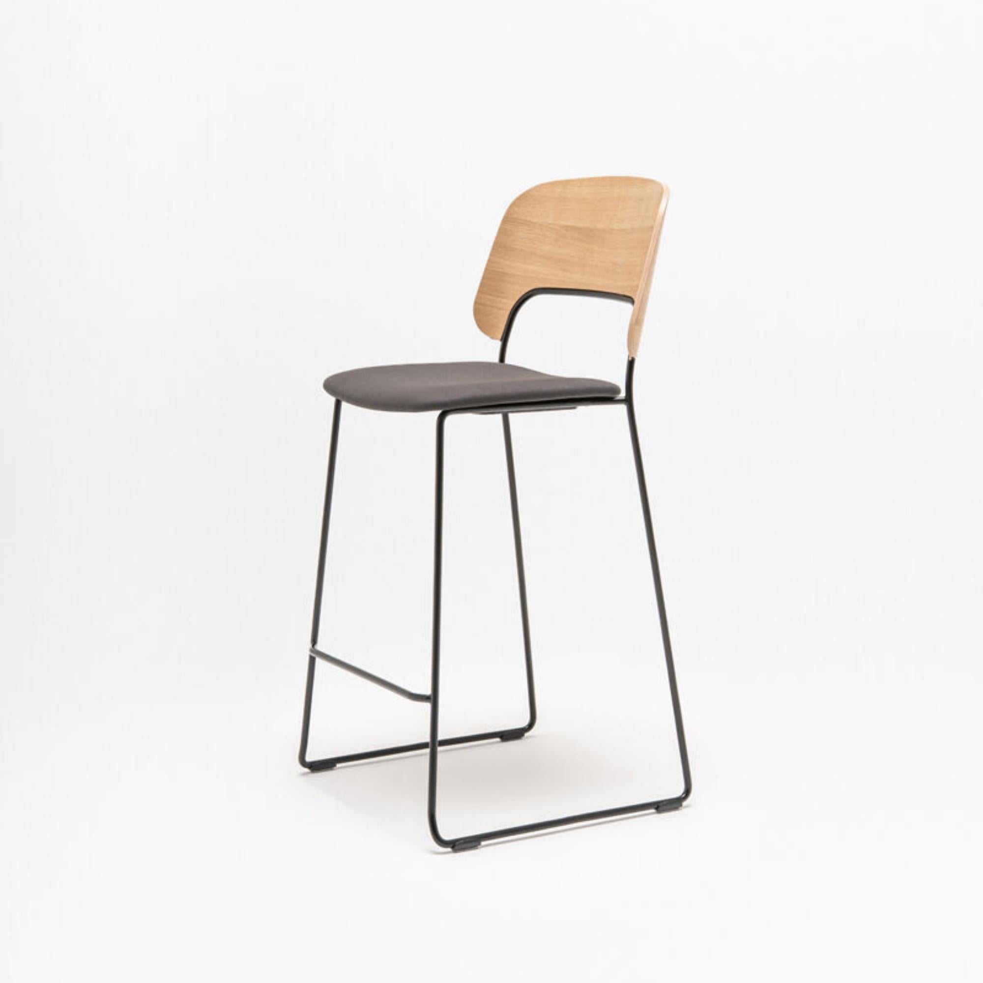 Baro kėdė Afi AFT07, minkšta, 68 cm, mdd; konfigūruojama