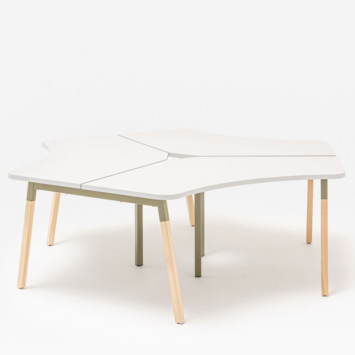 Biuro stalas OGI W BENCH 3, konfigūruojamas