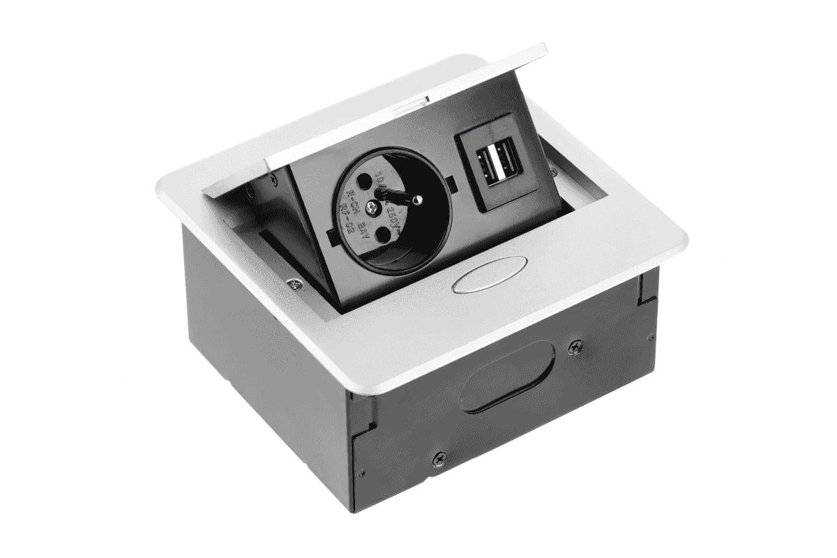 Iebūvējams Rozešu bloks AVARO, 1x SCHUKO, 2x USB A – Sudraba