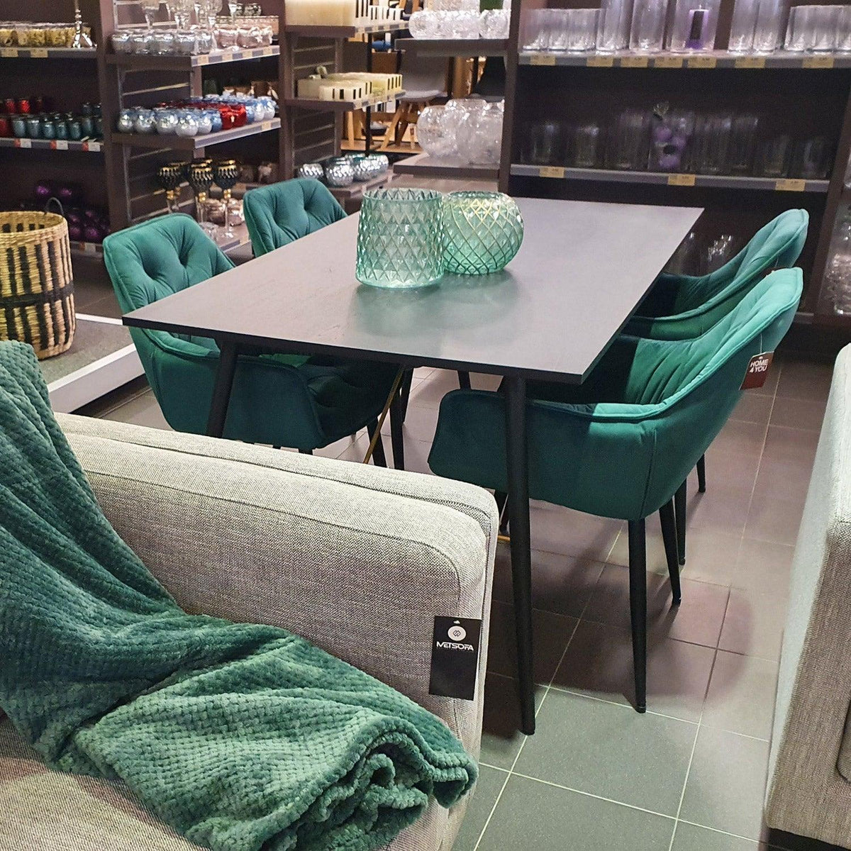 Kėdė BRITA, žalias aksomas